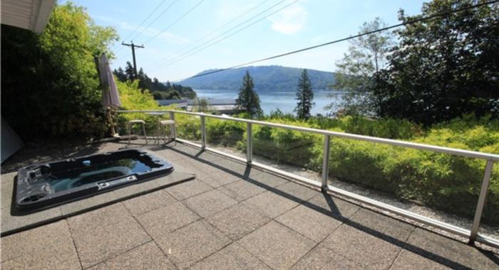 3760 Dollarton Highway, Roche Point, North Vancouver 